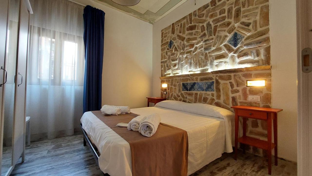 Emporium Panzió Castellammare del Golfo Kültér fotó