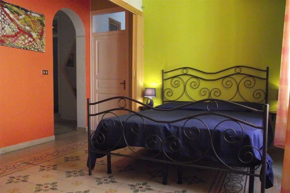 Emporium Panzió Castellammare del Golfo Kültér fotó
