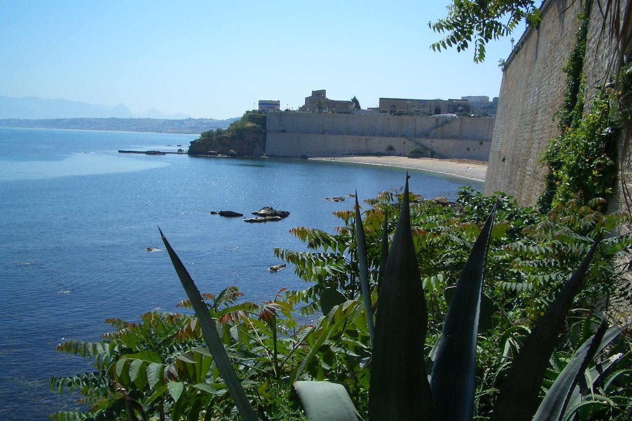 Emporium Panzió Castellammare del Golfo Kültér fotó